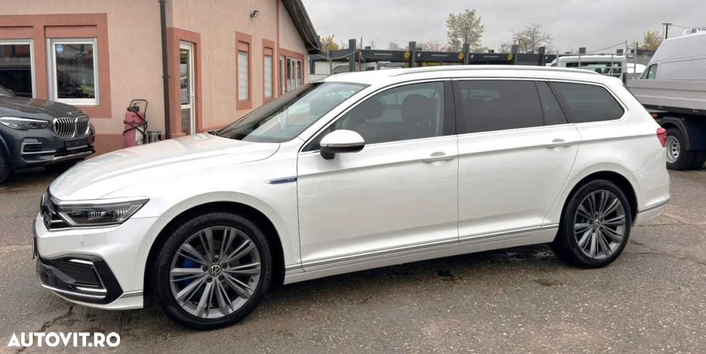 Volkswagen Passat - 3