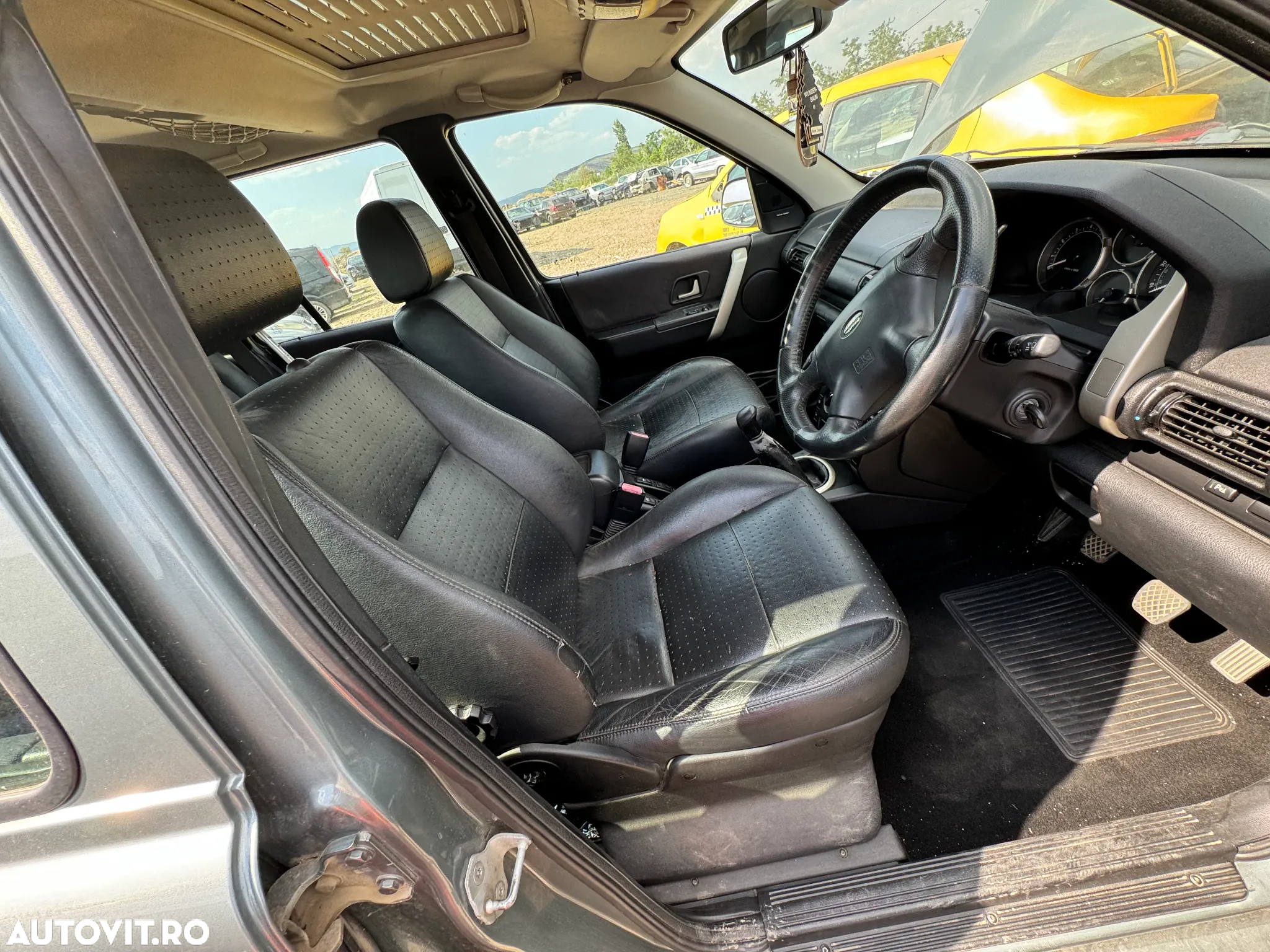 Dezmembram Land Rover Freelander 1.8b 2005 - 3
