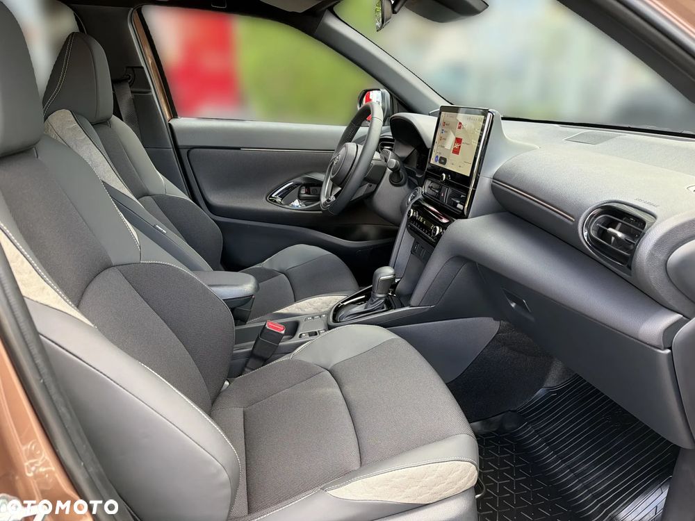 Toyota Yaris Cross Hybrid 1.5 Executive - 16