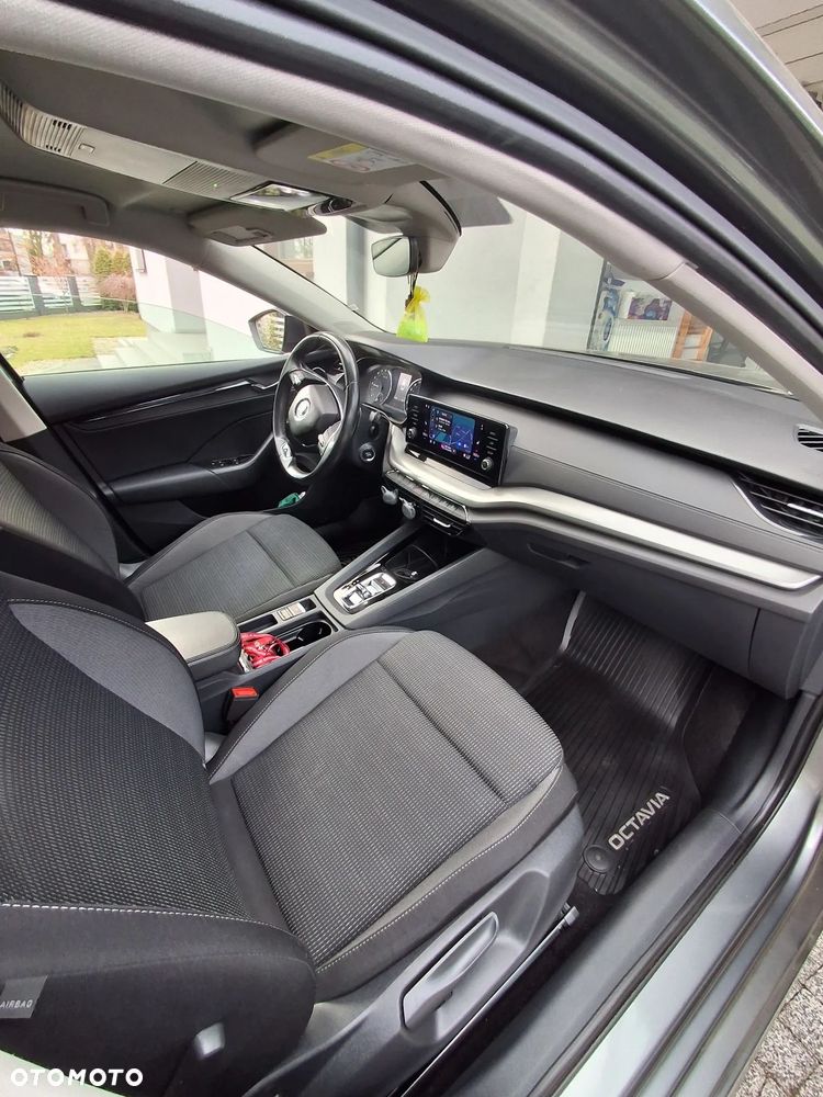 Skoda Octavia 2.0 TDI Ambition DSG - 21