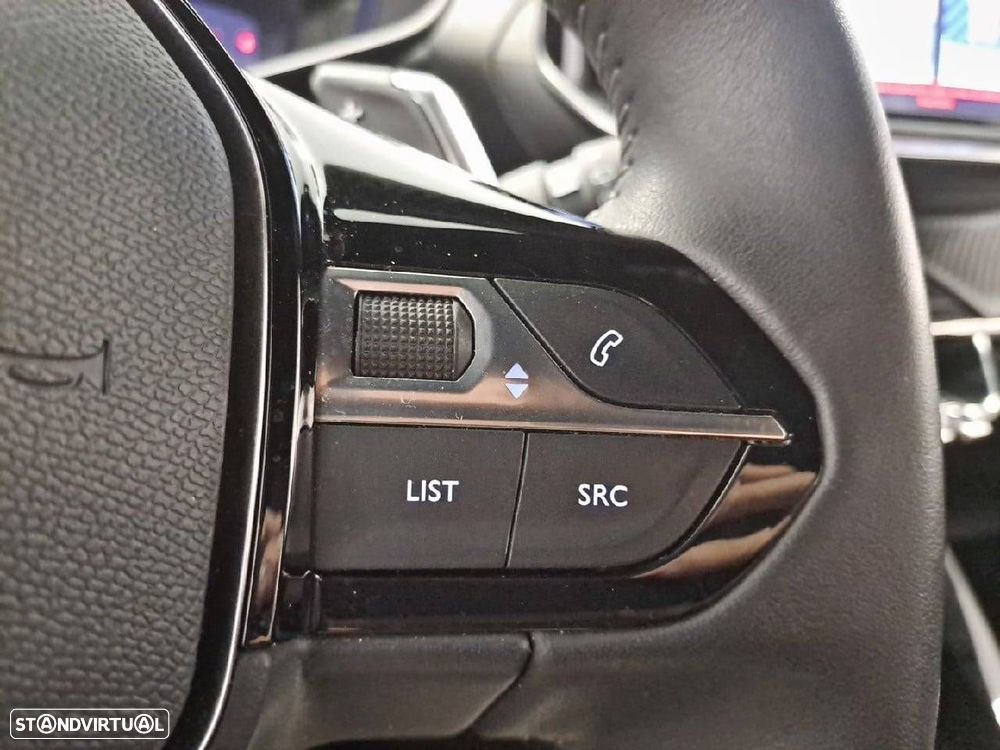 Peugeot 2008 1.2 PureTech Allure Pack - 17
