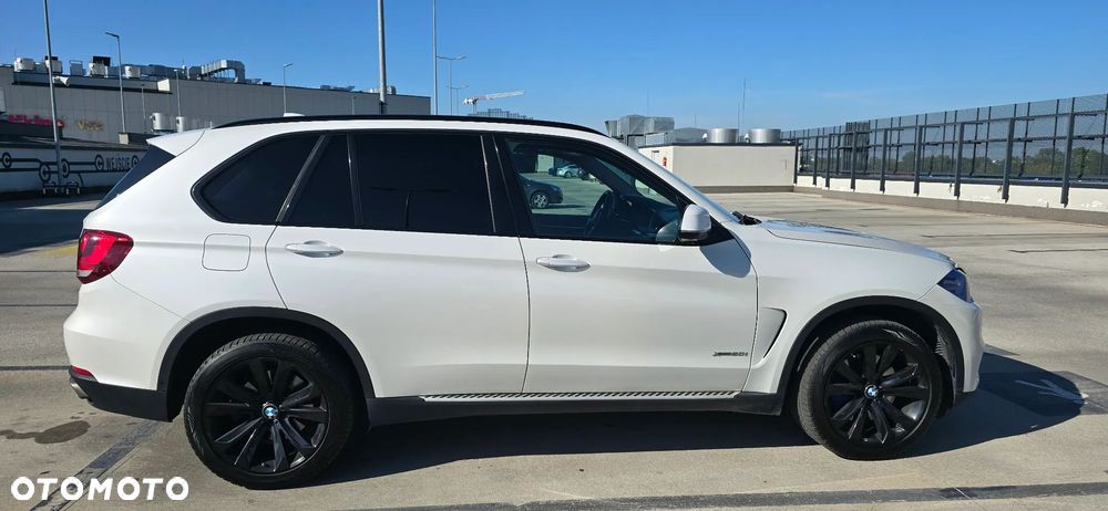 BMW X5 xDrive50i - 11
