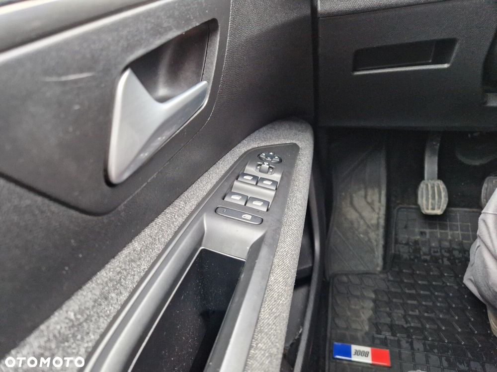 Peugeot 3008 1.5 BlueHDi Active S&S - 23