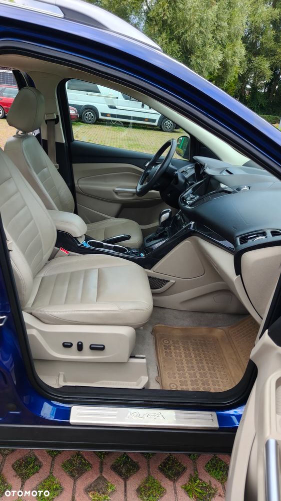Ford Escape 2.0 EcoBoost AWD Titanium - 19