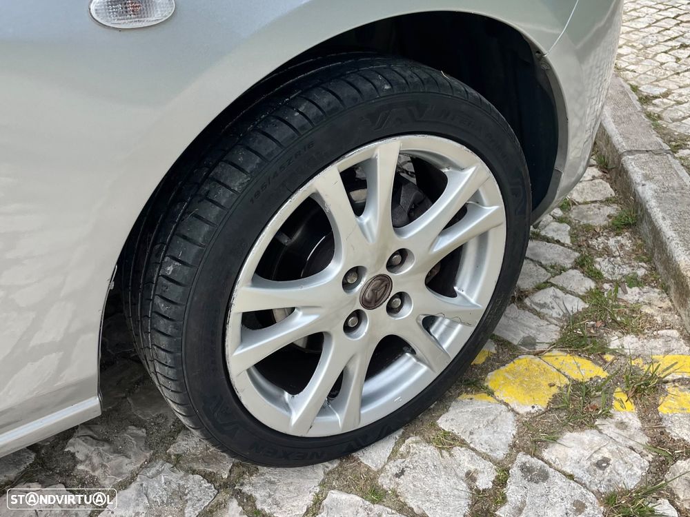 Mazda 2 1.3 MZR Exclusive - 21