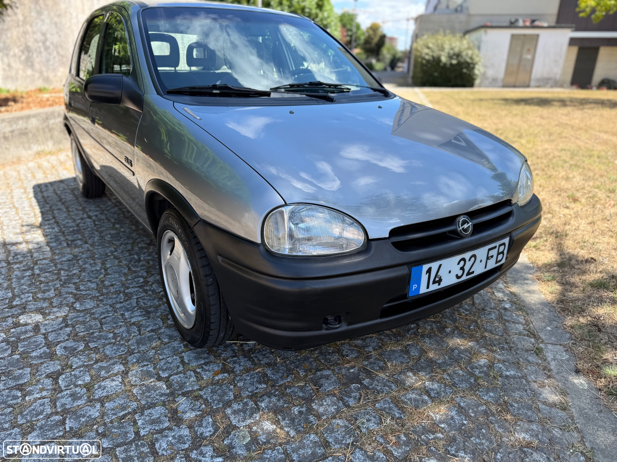 Opel Corsa 1.4 16V GLS - 18