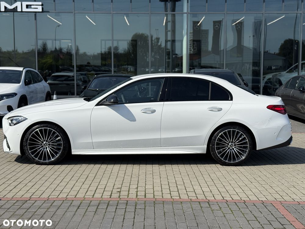 Mercedes-Benz Klasa C 300 4MATIC 9G-TRONIC - 2