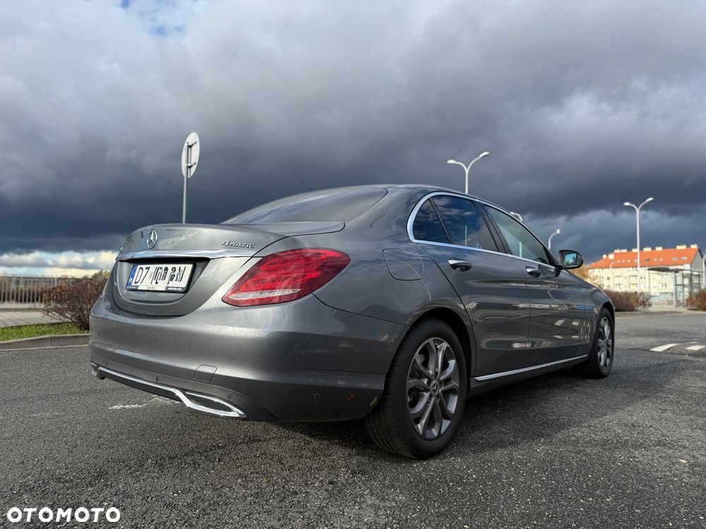Mercedes-Benz Klasa C 200 4-Matic 9G-TRONIC - 5