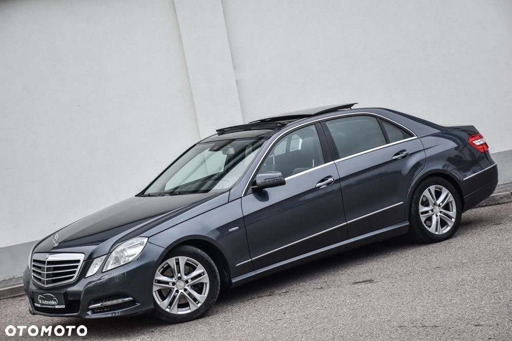 Mercedes-Benz Klasa E 350 CDI DPF 4Matic BlueEFFICIENCY 7G-TRONIC Avantgarde - 4