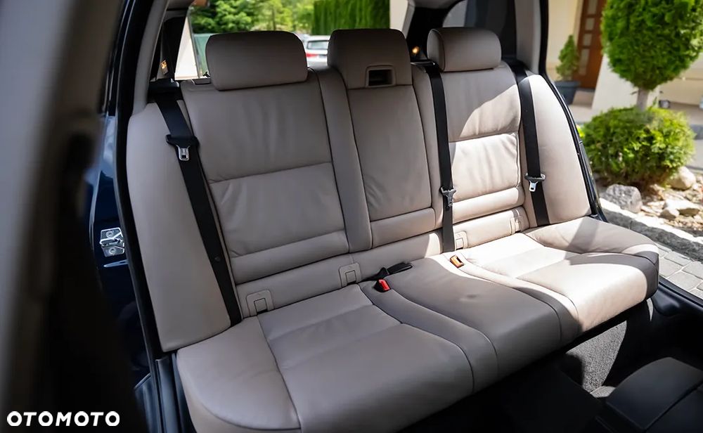 BMW Seria 5 530i Touring - 30