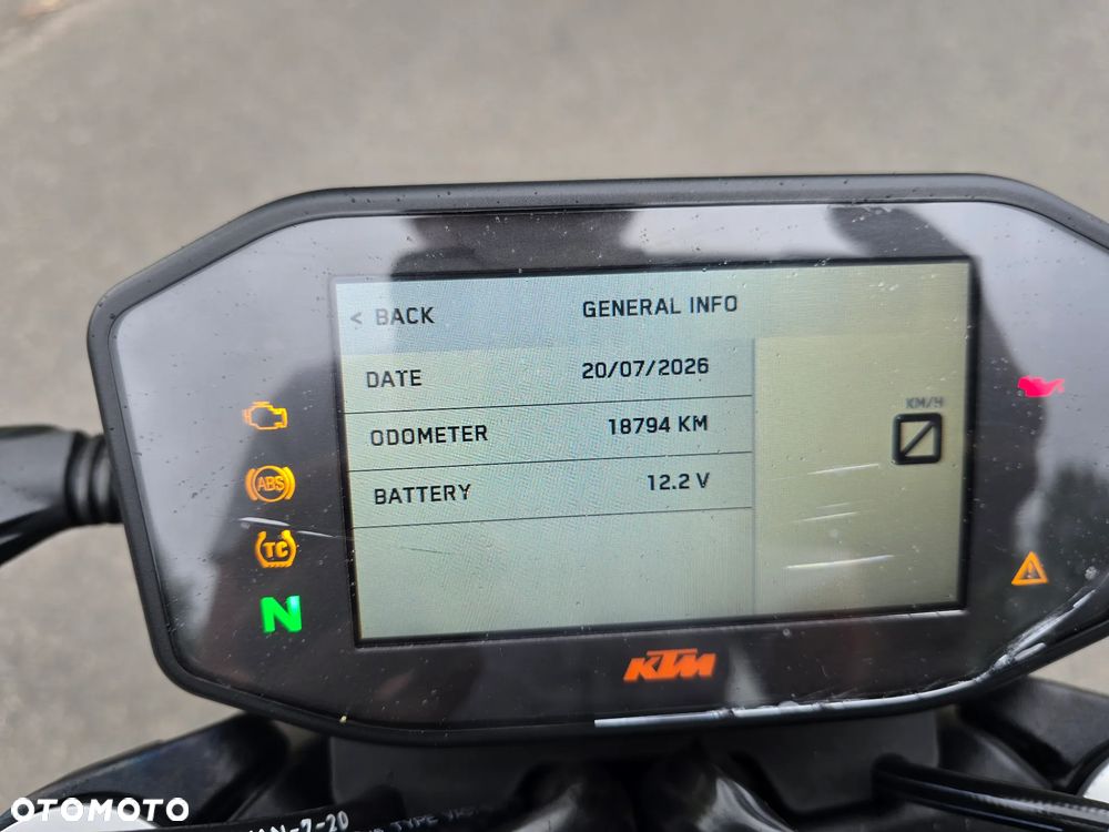 KTM Duke 790 - 13