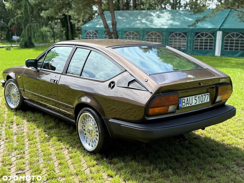 Alfa Romeo GTV - 9