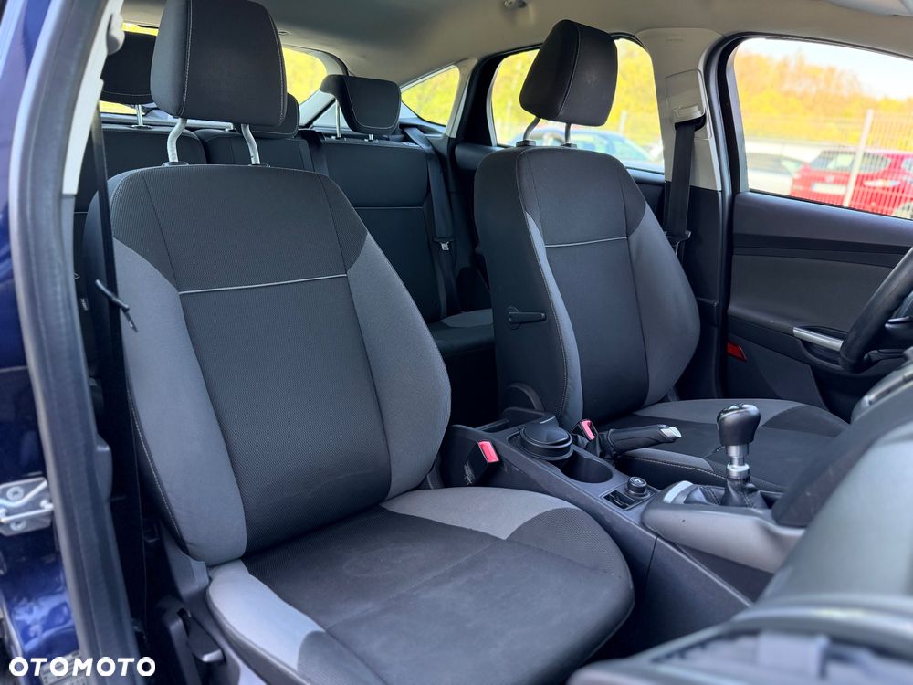 Ford Focus 1.6 Edition Start - 17