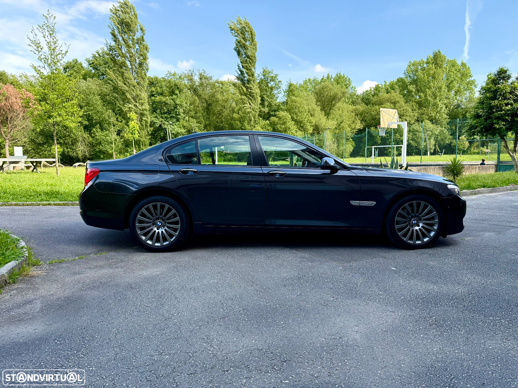 BMW 730 d Pack M - 17