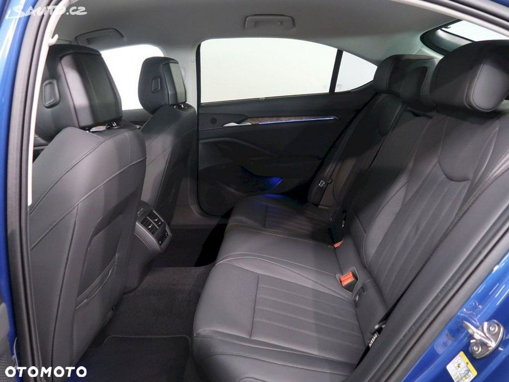 Skoda Superb 2.0 TDI SCR 4x4 L&K DSG - 9