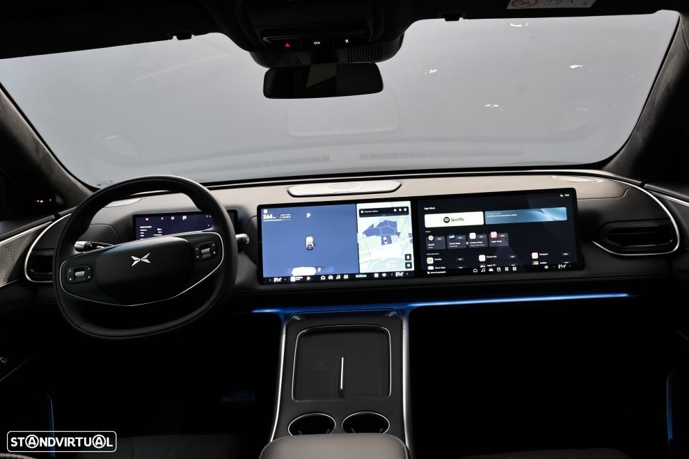 Xpeng G9 93.1 kWh AWD Performance - 35