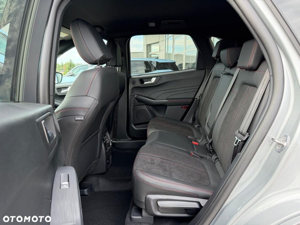 Ford Kuga - 26