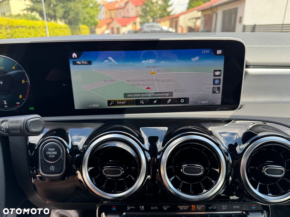 Mercedes-Benz CLA 220 d AMG Line 8G-DCT - 15