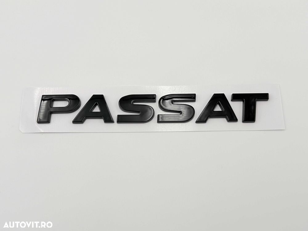 Emblema Compatibila VW Passat negru - 1