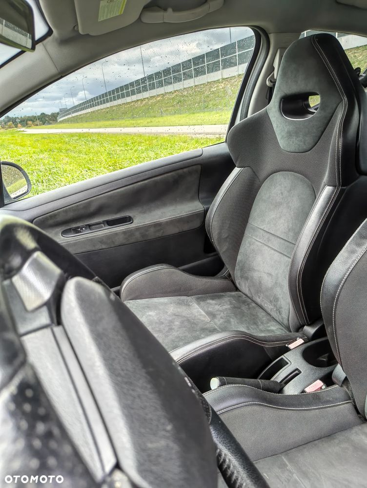 Peugeot 207 RC - 21