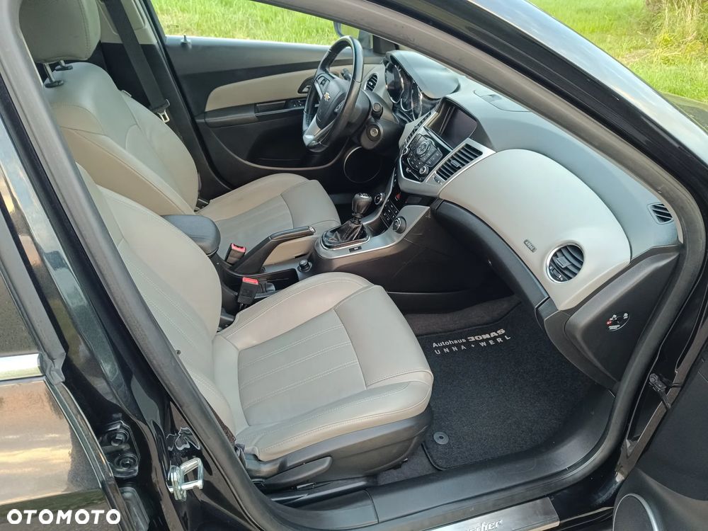 Chevrolet Cruze - 13