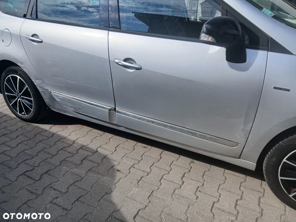 Renault Scenic dCi 130 FAP Start & Stop Bose Edition - 6