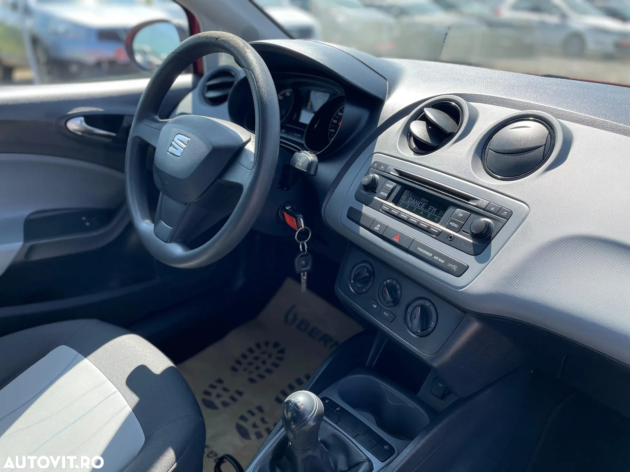 Seat Ibiza 1.2 12V Style - 26