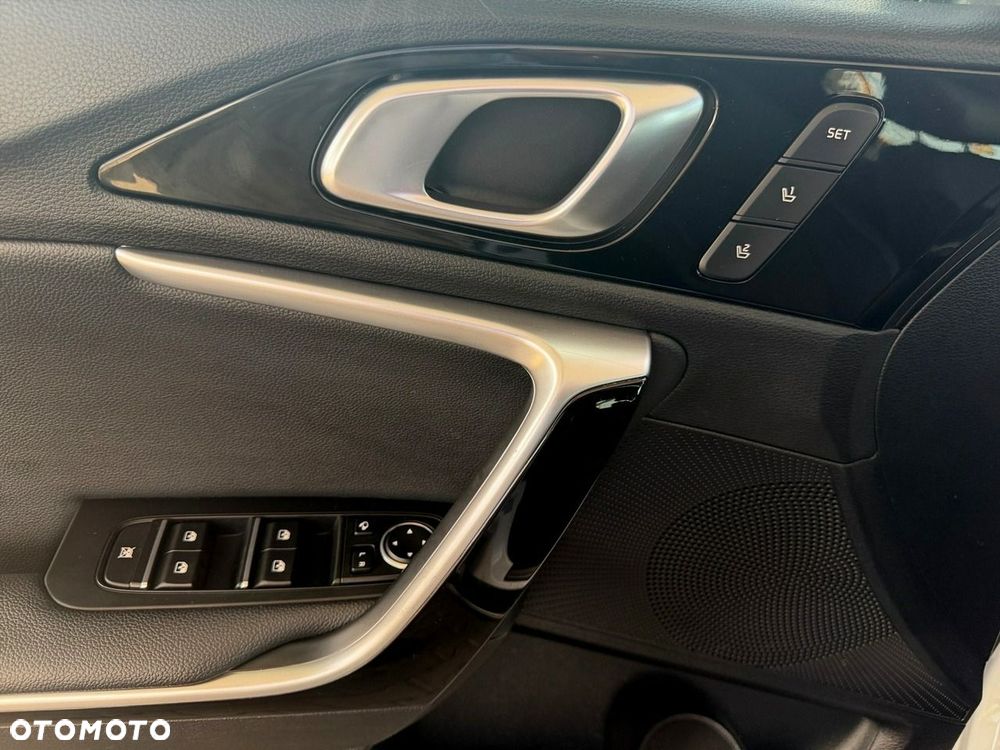 Kia XCeed - 15