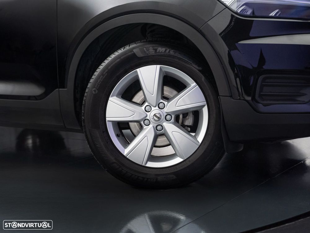 Volvo XC 40 1.5 T2 Momentum Core - 12