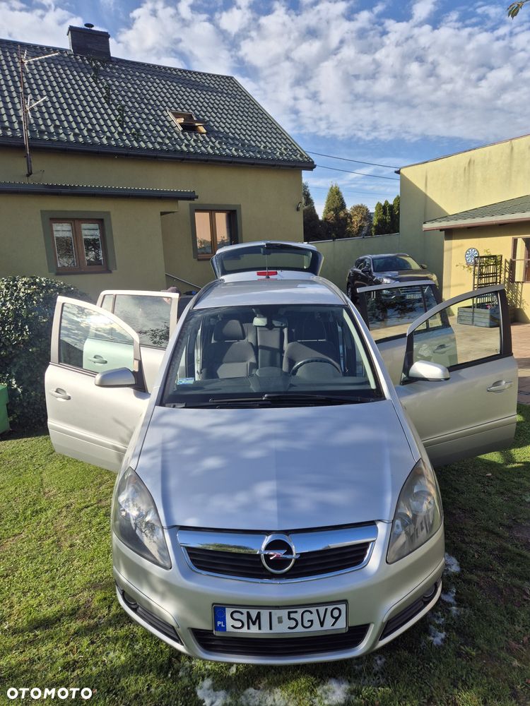 Opel Zafira 2006 photo 4
