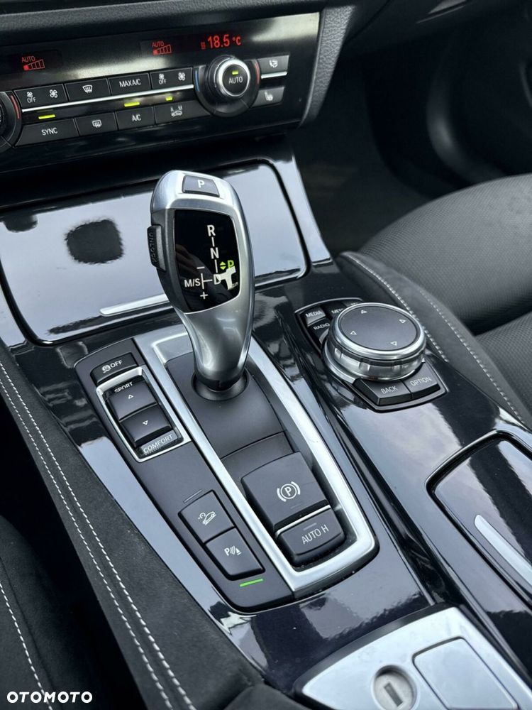 BMW Seria 5 520d xDrive M Sport sport - 19