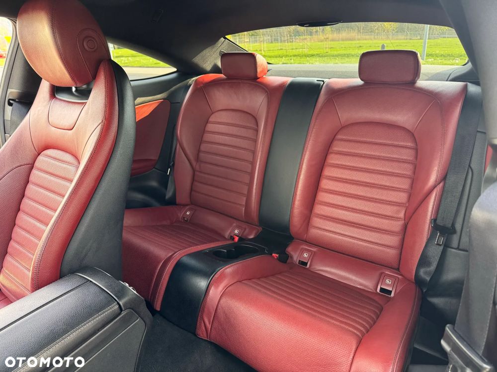 Mercedes-Benz Klasa C 220 d 9G-Tronic - 13