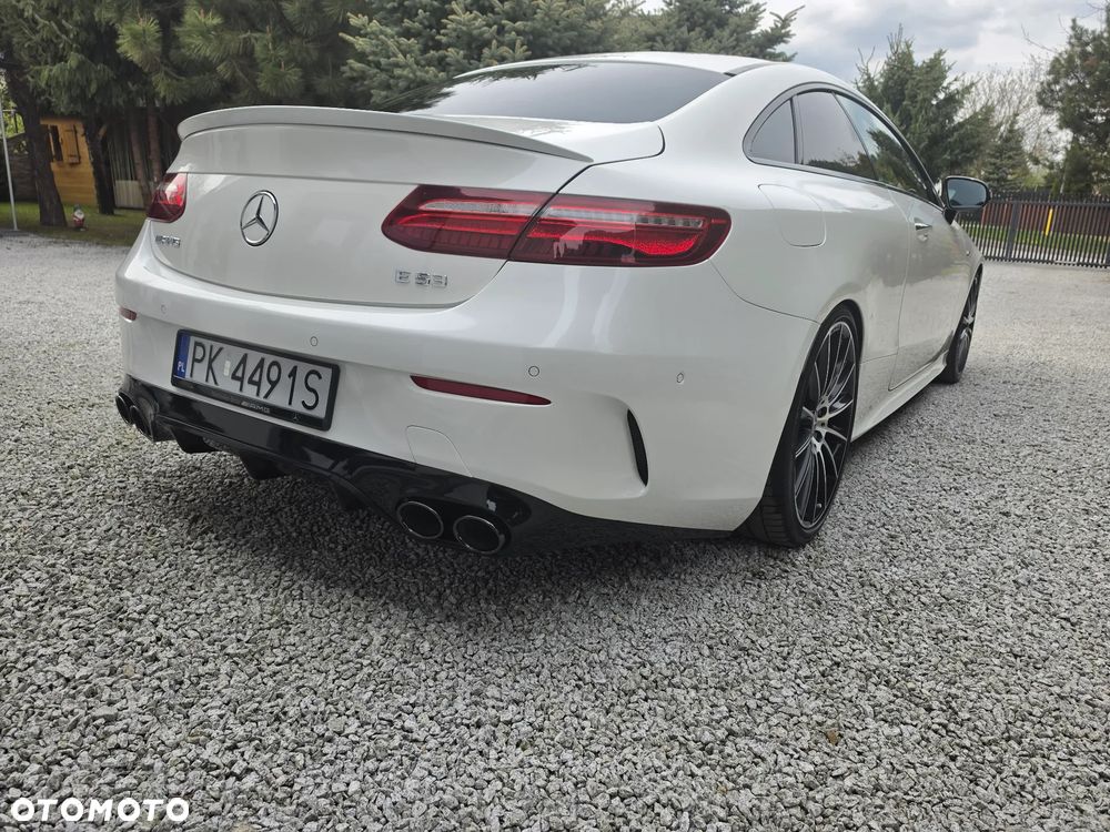 Mercedes-Benz Klasa E - 24