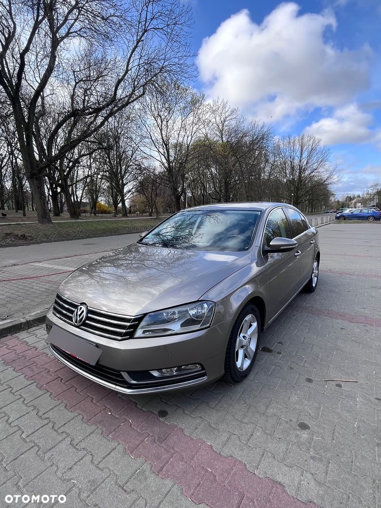 Volkswagen Passat 1.8 TSI Comfortline - 1