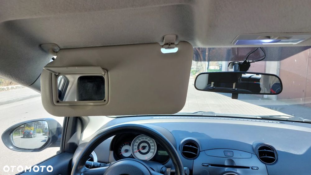 Mazda 2 1.4 DE Core + - 17