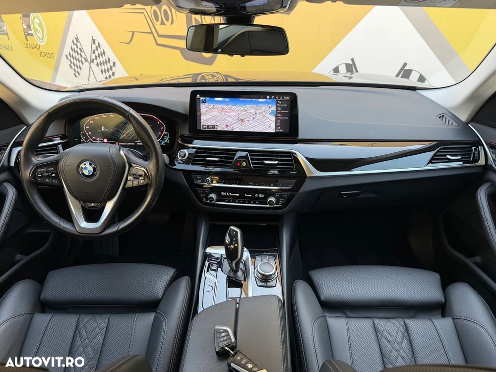 BMW Seria 5 530e Aut. Luxury Line - 11
