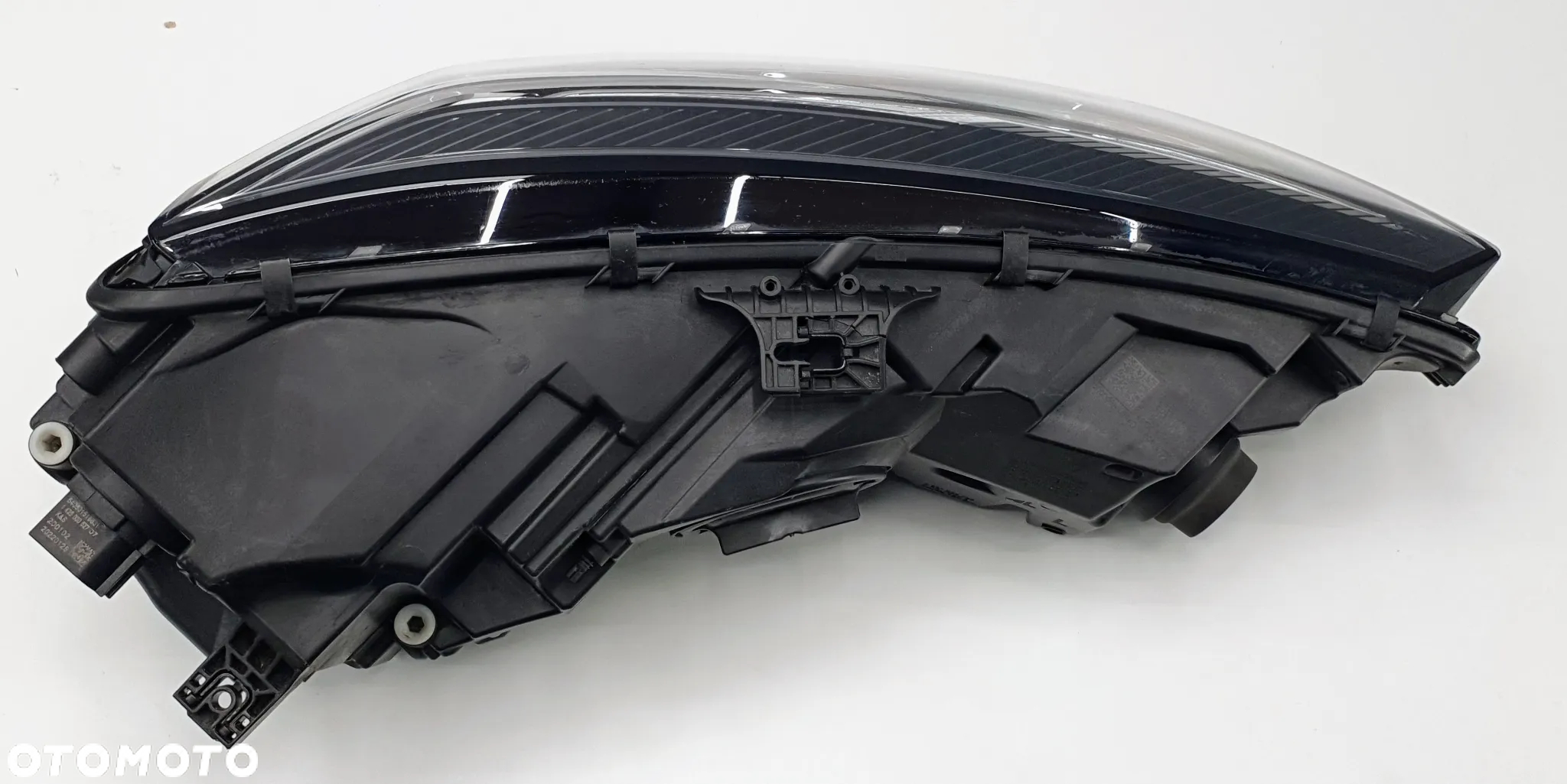 Audi A4 B9 Reflektor lampa przód lewa 8W0941011 Lift full led - 2