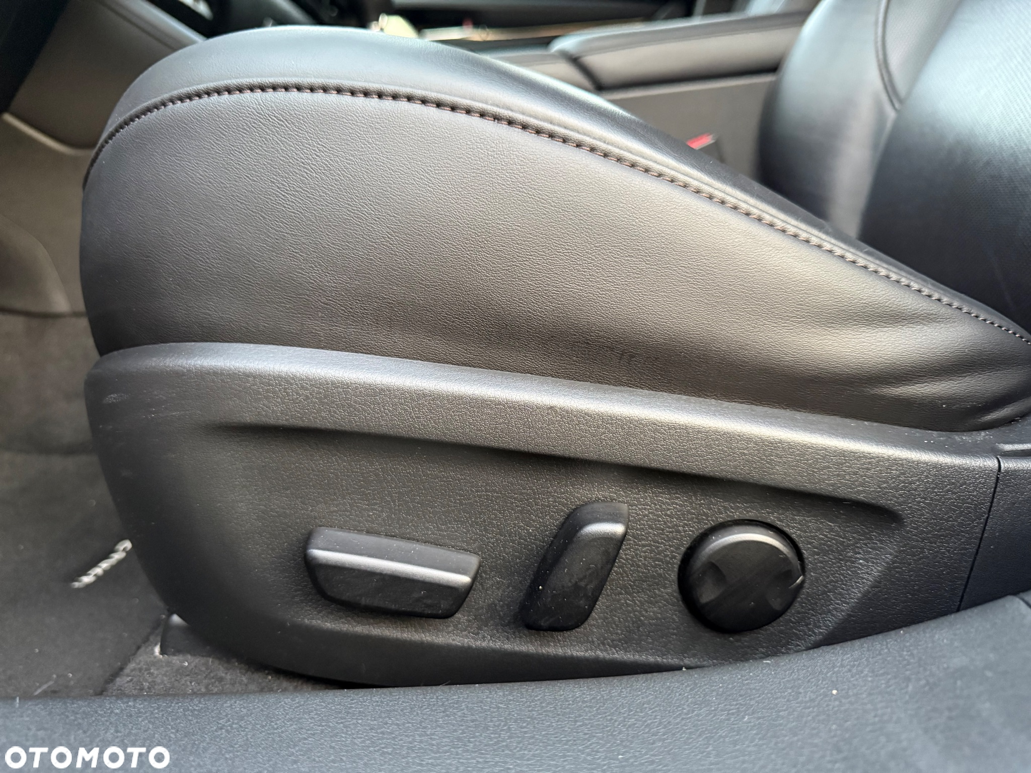 Mazda 3 SKYACTIV-G 2.0 M-Hybrid SELECTION - 21