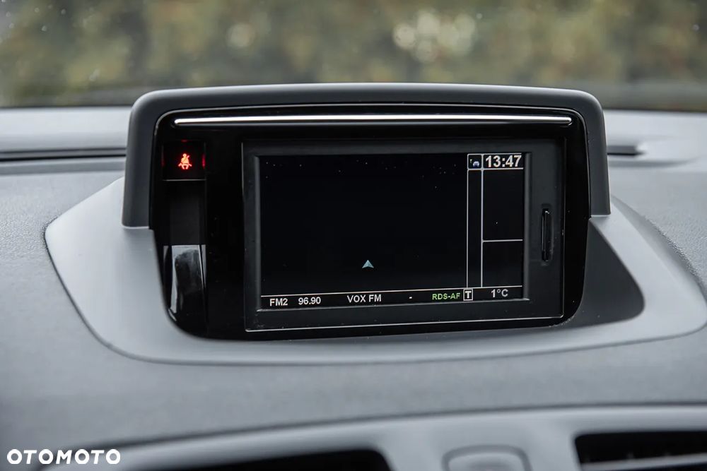 Renault Megane Grandtour BLUE dCi 115 GT LINE - 19