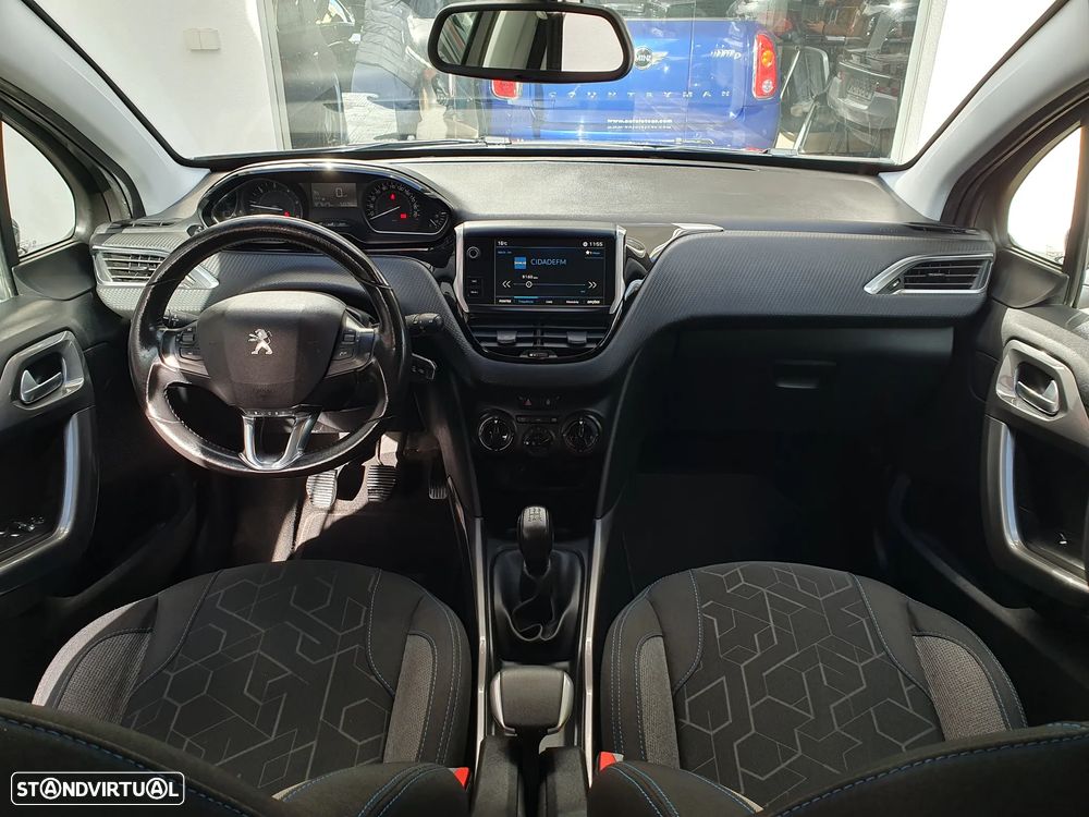 Peugeot 2008 1.6 BlueHDi Style - 24