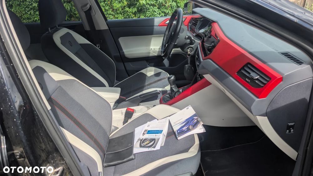 Volkswagen Polo 1.0 TSI Beats - 18