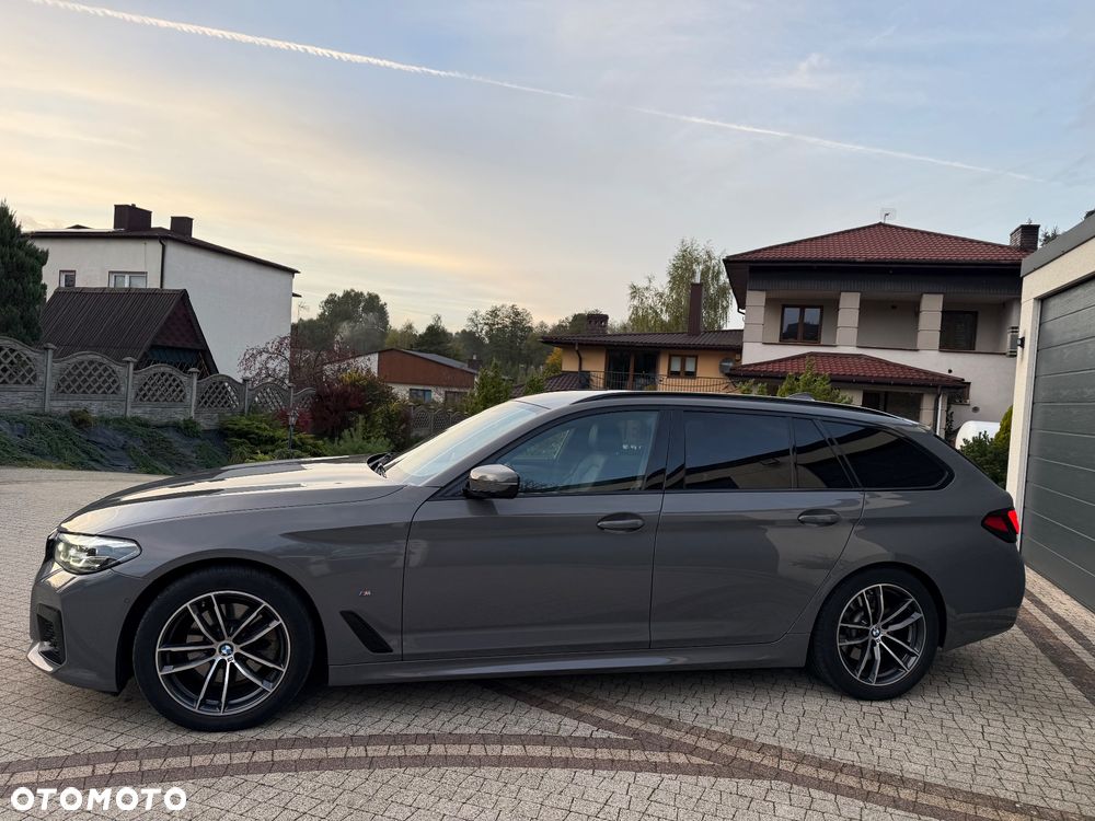 BMW Seria 5 520d M Sport - 5