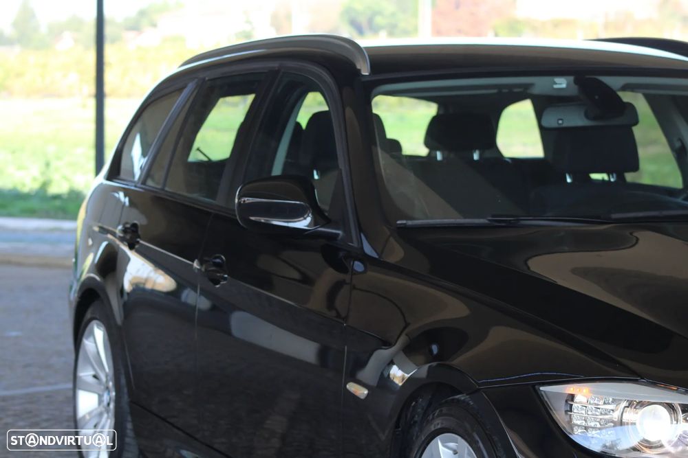 BMW 318 d Line Sport - 23