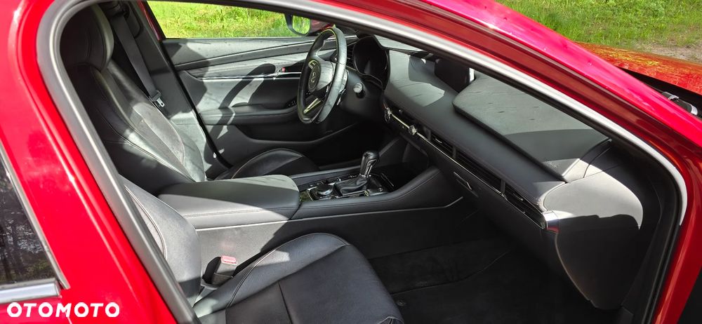 Mazda 3 2.0 mHEV Hikari - 16