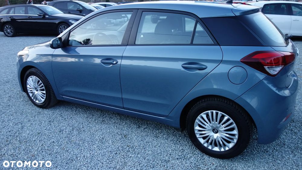 Hyundai i20 1.4 Comfort - 11