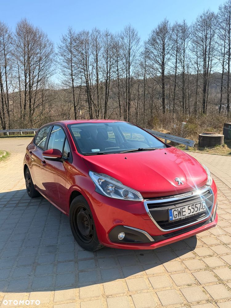 Peugeot 208 - 5