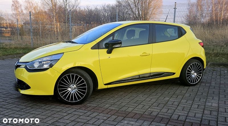 Renault Clio 1.2 16V 75 Expression - 13