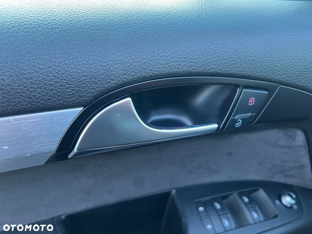 Audi Q7 3.0 TDI DPF clean quattro tiptronic - 31