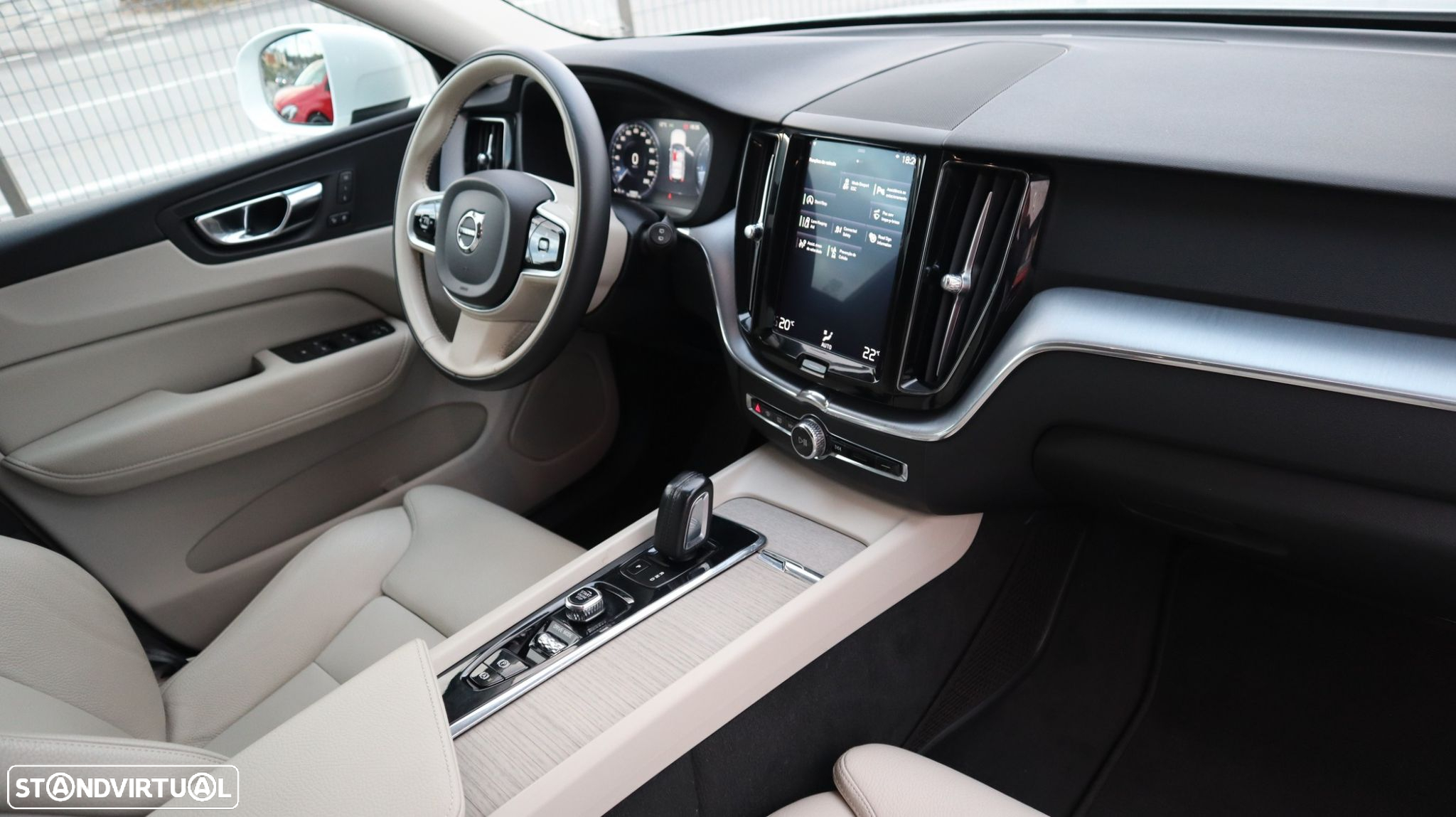 Volvo XC 60 2.0 B5 Inscription AWD - 16