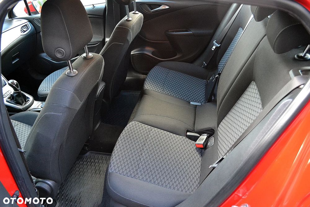 Opel Astra 1.4 Enjoy - 11